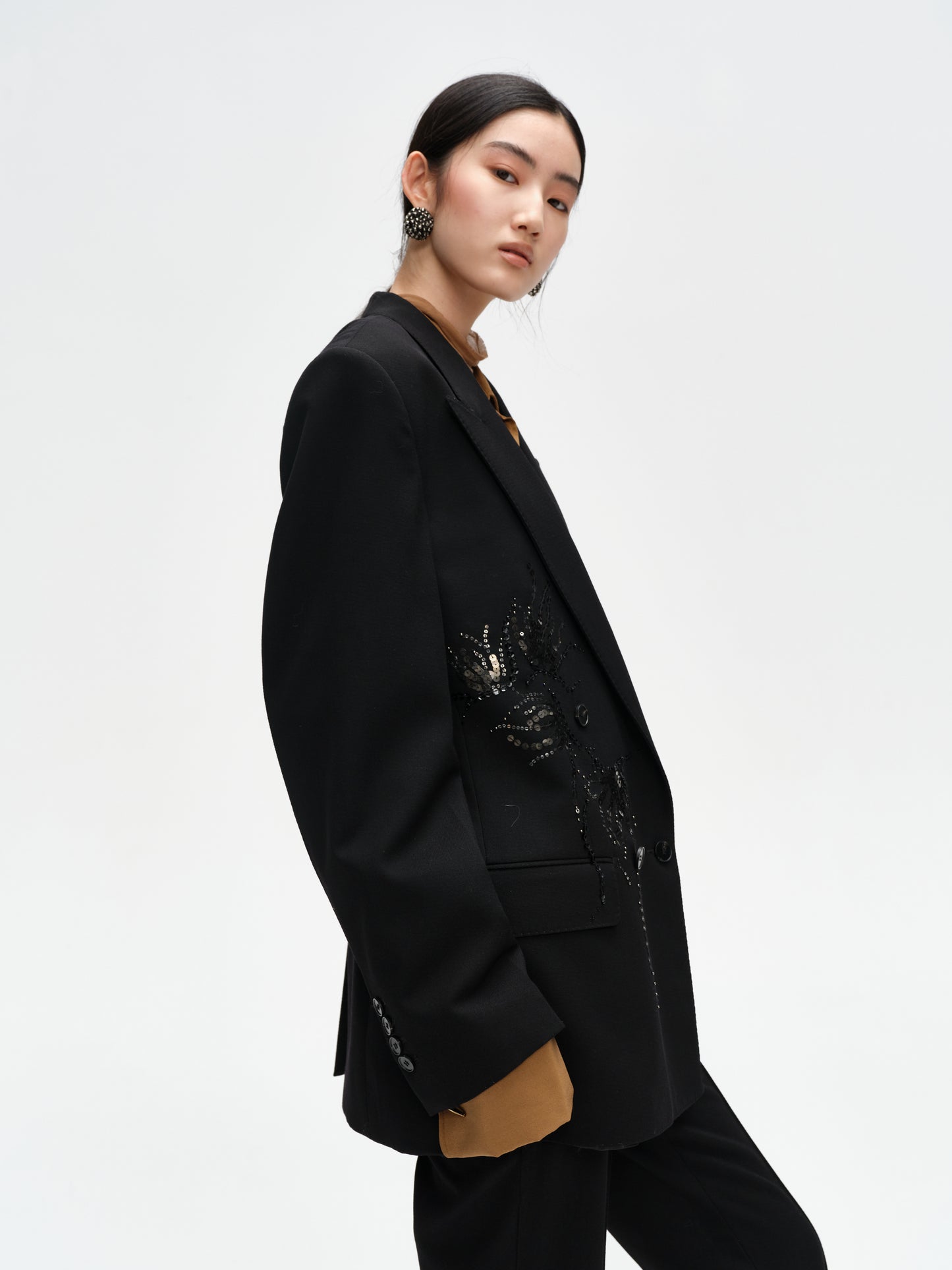 Black Epiphyllum Button Wool Western Coat