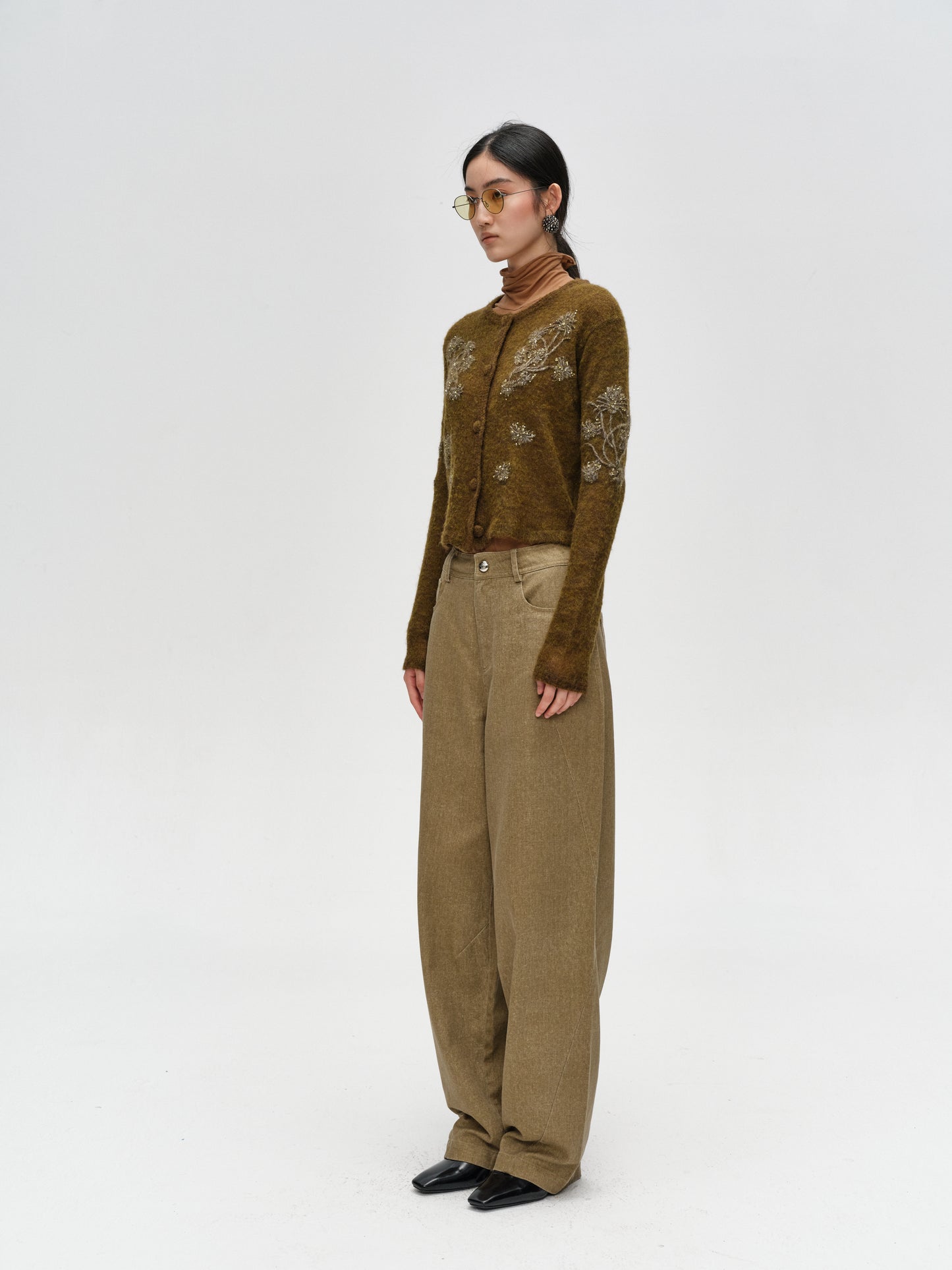 Olive Green Hand-embroidered Shimmering Epiphyllum Wool Knit Sweater